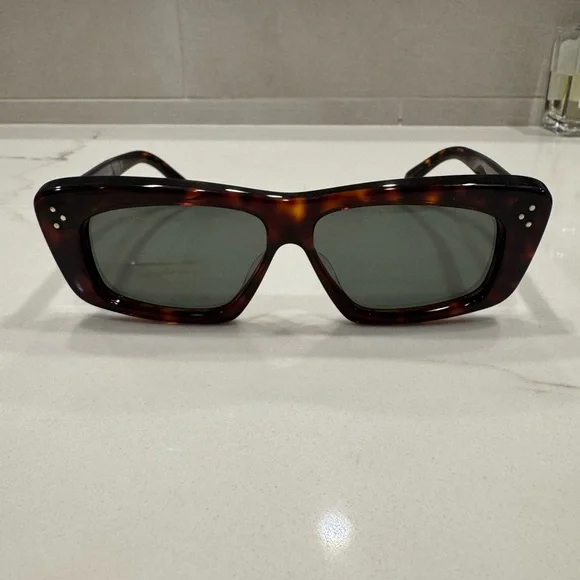 CELINE
Bold 3 Dots 57MM Rectangular Sunglasses
Dark Havana - Picture 3 of 8